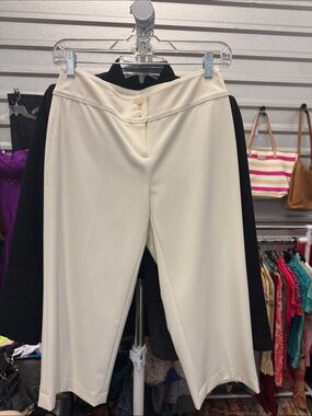Ann Taylor Factory Cream Ponte Capri Pants